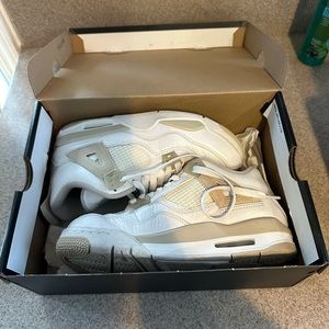Air Jordan 4 Retro GG